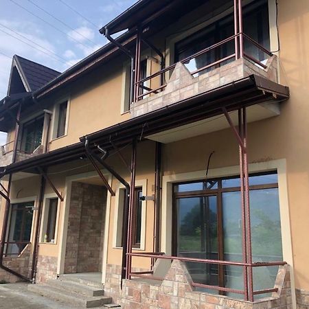 Casa Francesca Lejlighed Comanesti  Eksteriør billede