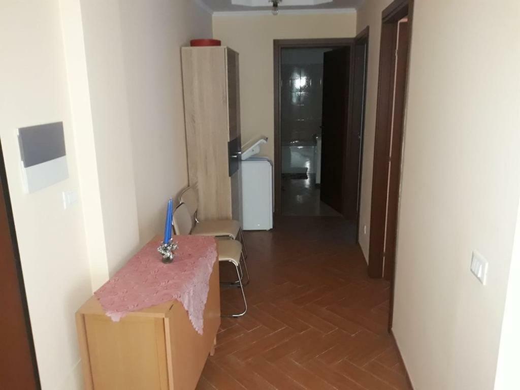 Casa Francesca Lejlighed Comanesti  Eksteriør billede